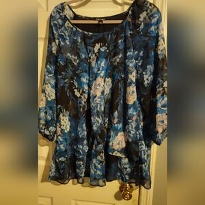 Black And Blue Floral Top 2X 3/4 Sleeves